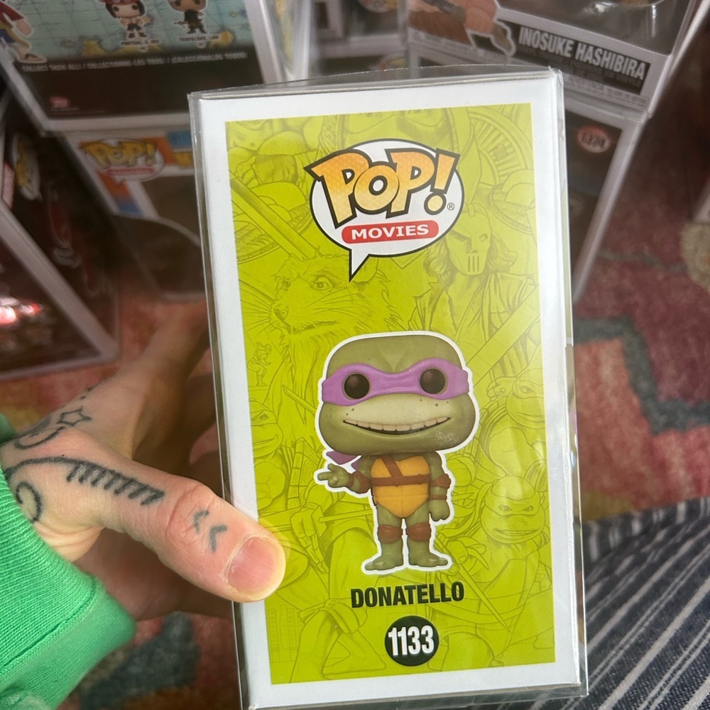 DONATELLO--1133---FUNKO POP! MOVIES - Picture 10 of 13